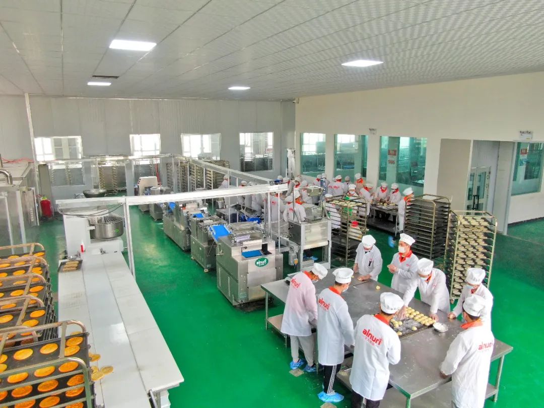 华艺食品机械：商用烘焙产线怎么配，多层烤箱控温、注馅精度、行星搅拌这些参数要先核